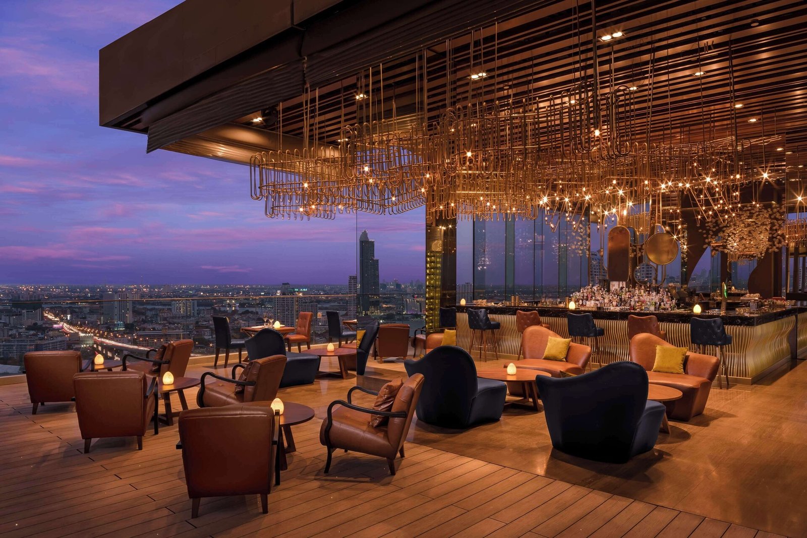 Avani+ Riverside Bangkok Hotel — eat & drink