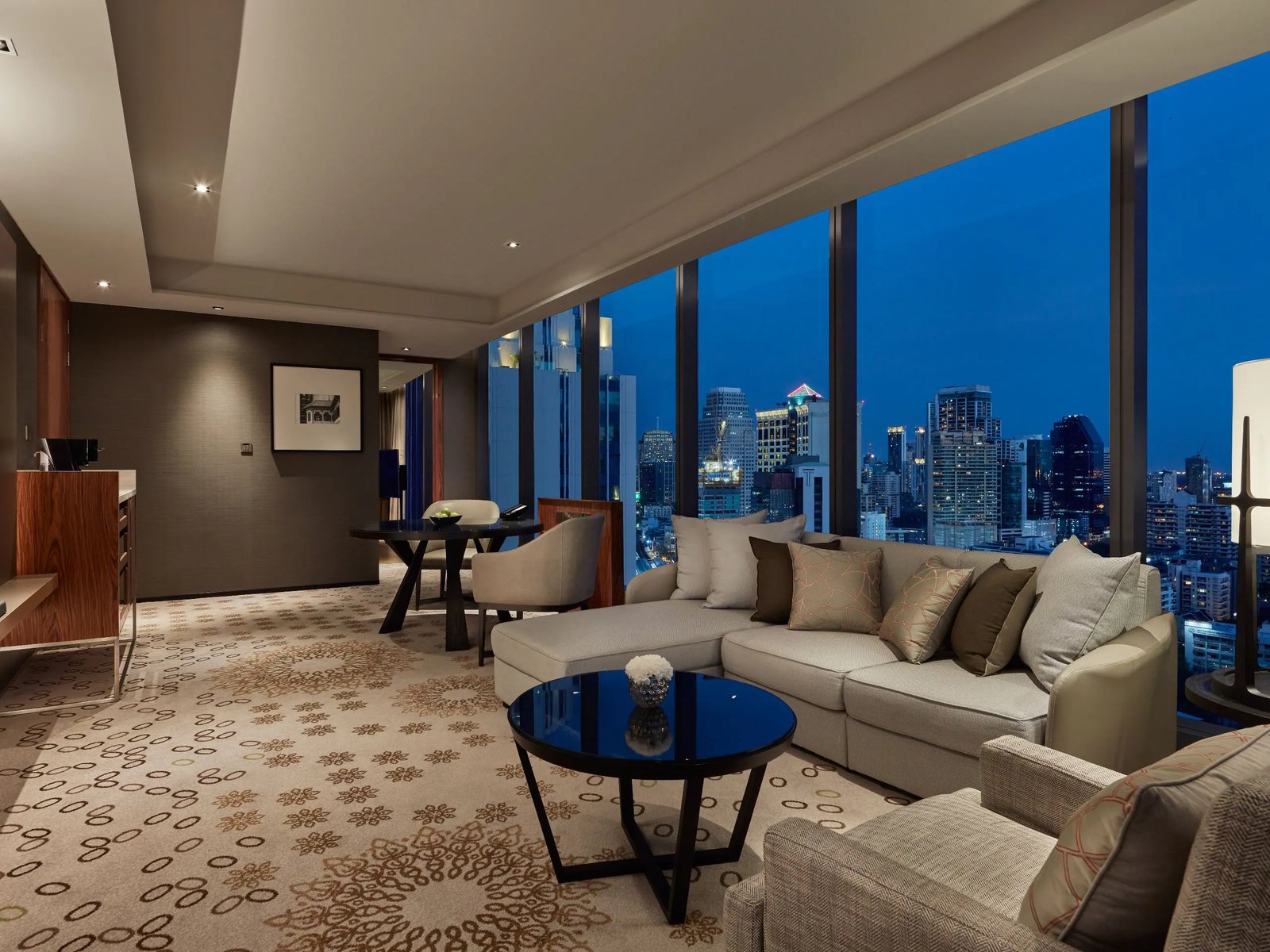Hyatt Regency Bangkok Sukhumvit — rooms