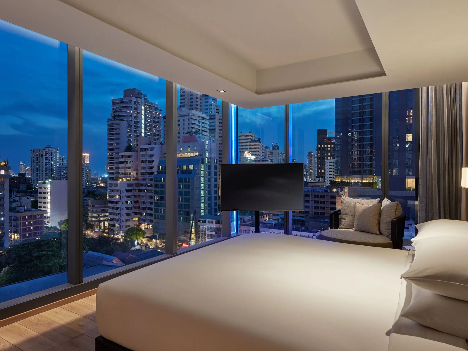 Hyatt Regency Bangkok Sukhumvit — rooms