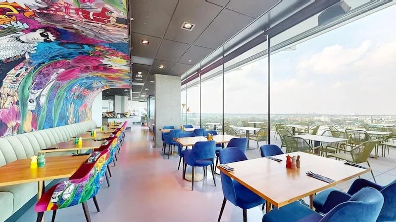 Hotel nhow Amsterdam RAI, at the table