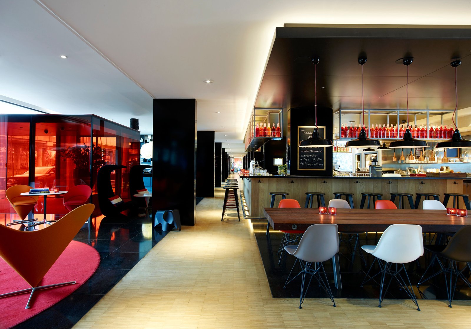 citizenM Amsterdam Airport Schiphol — eat & drink
