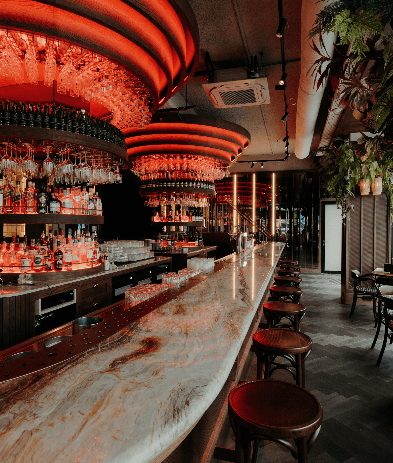 The diamond Hotel — eat & drink