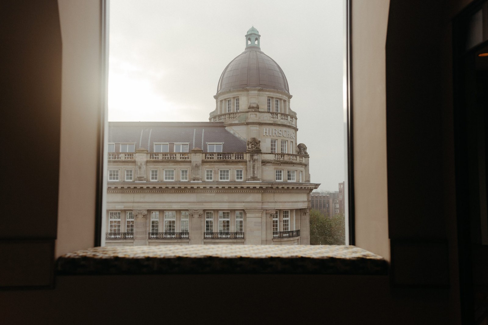 The diamond Hotel — vibe