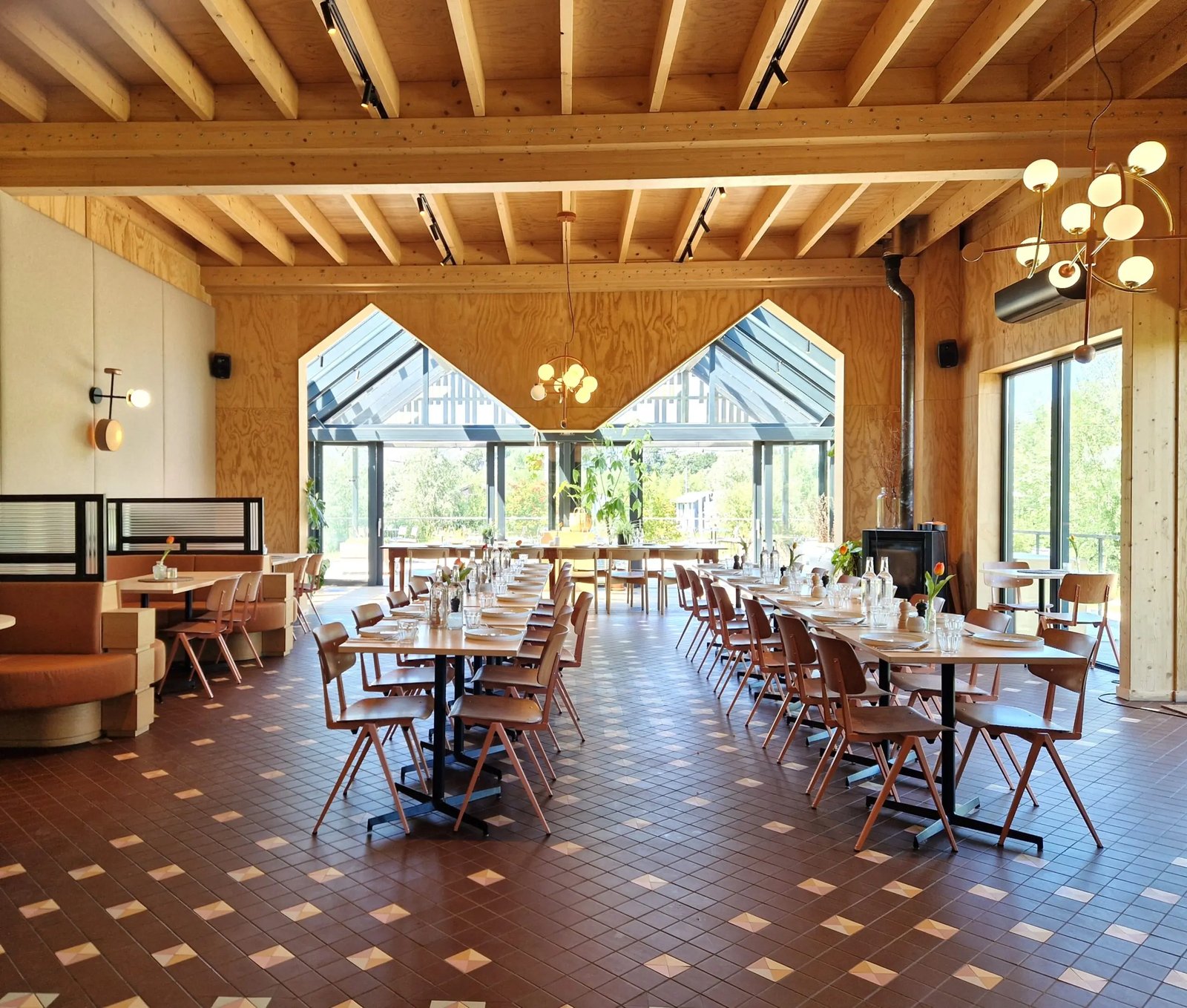 Basecamp Amsterdam — eat & drink