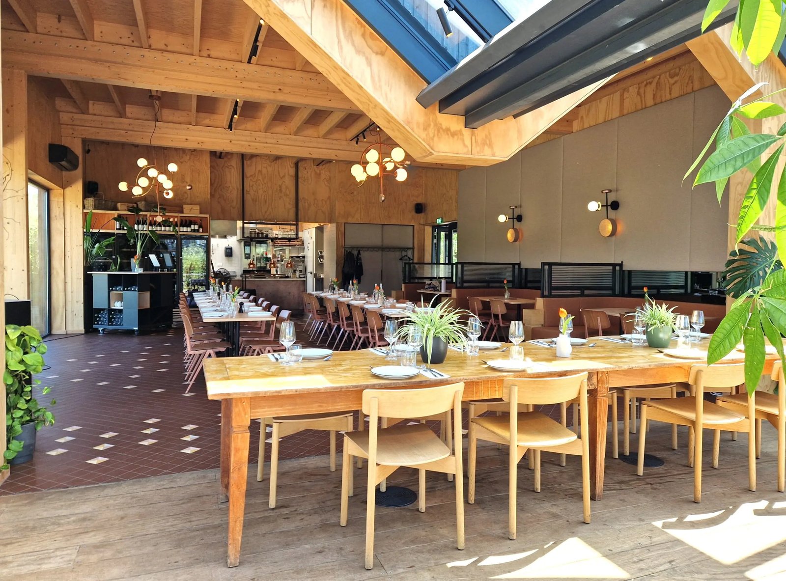 Basecamp Amsterdam, the botanic