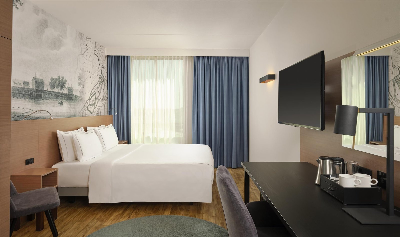 Basecamp Amsterdam — rooms