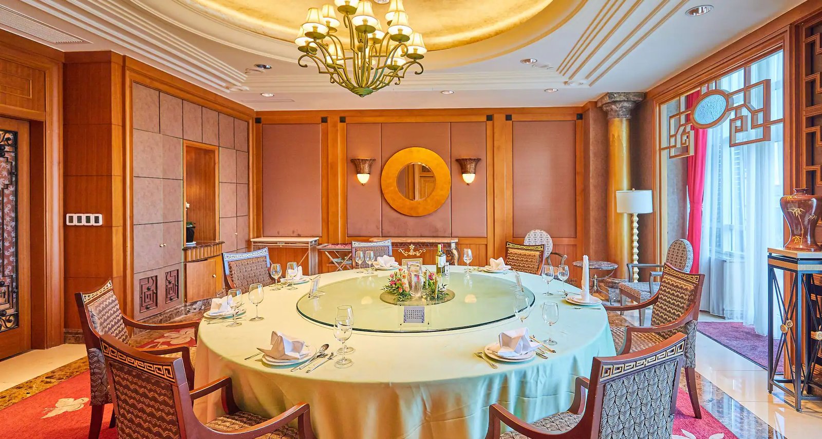 Radisson Collection Hotel Xing Guo Shanghai — eat & drink