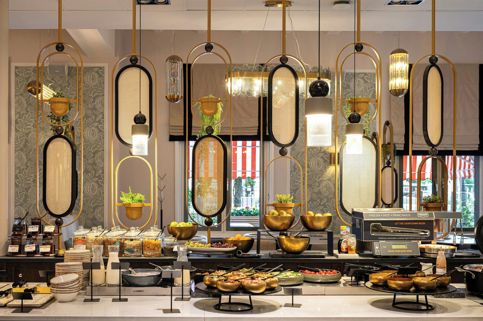The Manor Amsterdam — eat & drink