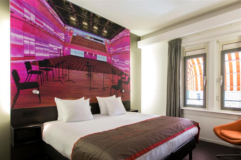 The Manor Amsterdam — rooms