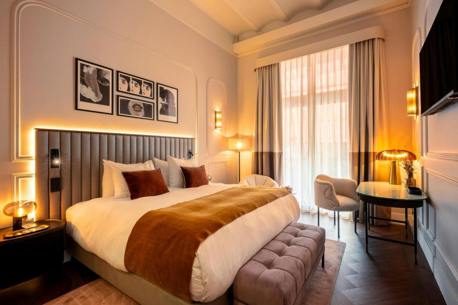 The Manor Amsterdam — rooms