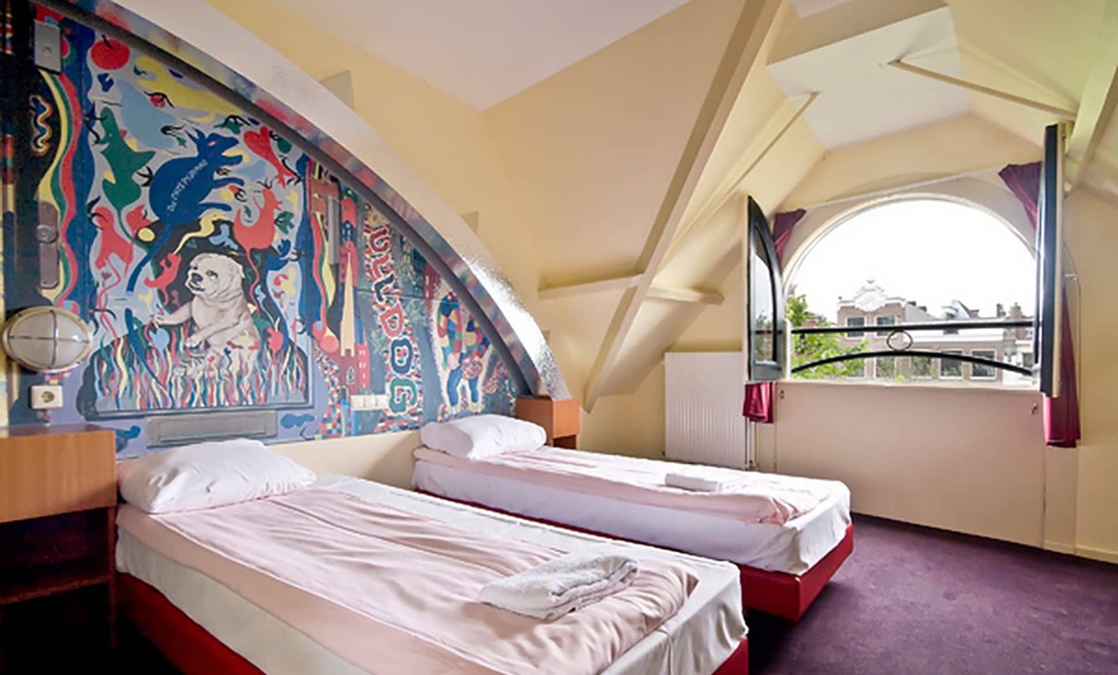 The Bulldog Hotel — rooms