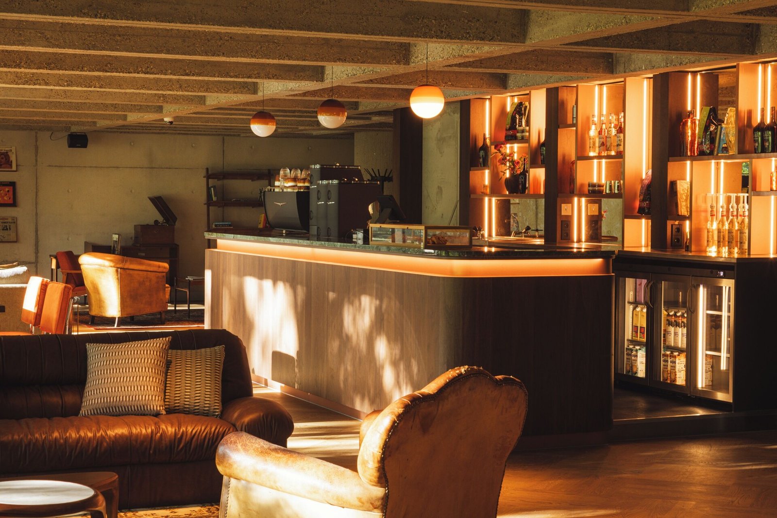 Hotel V Oosterpark — eat & drink