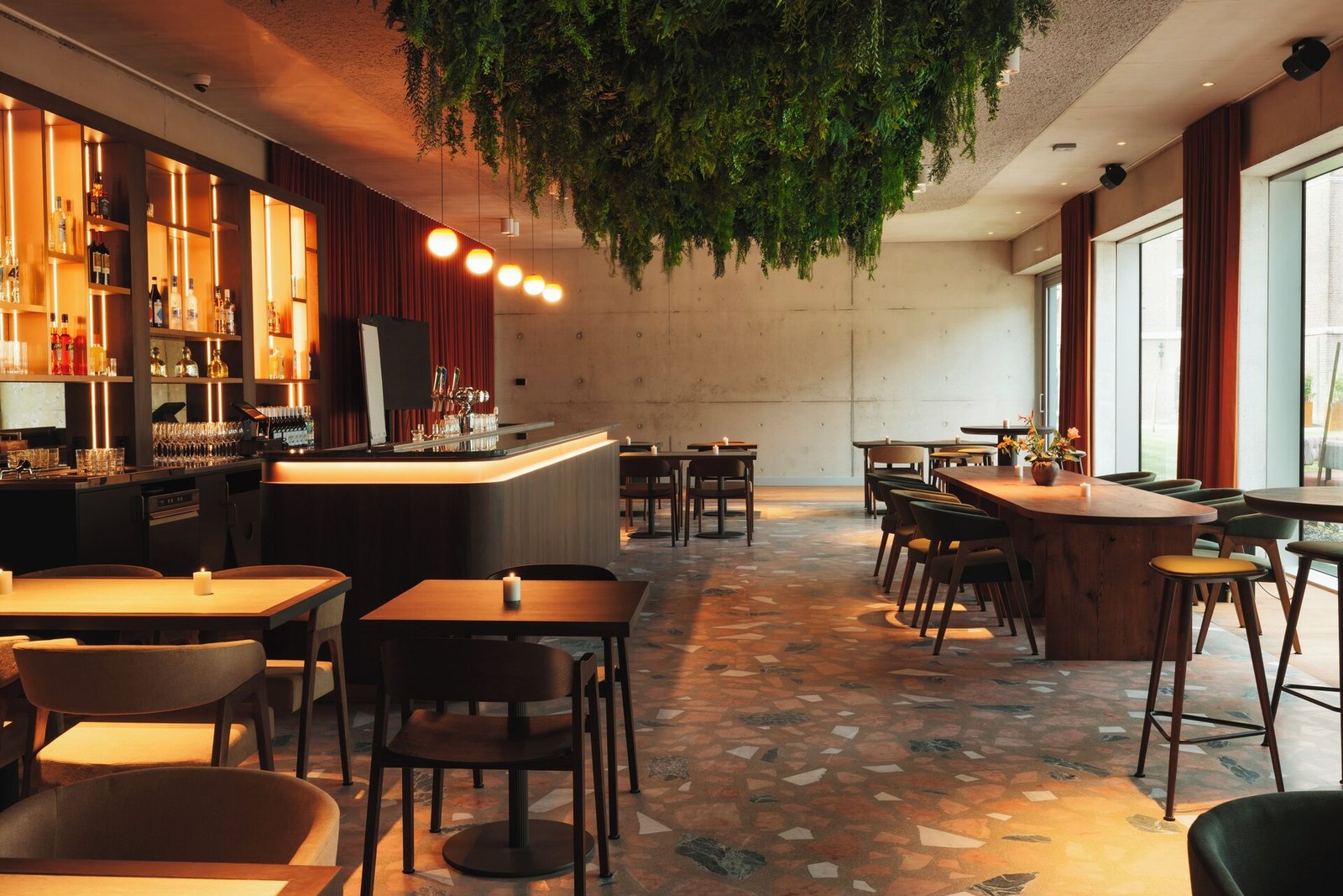 Hotel V Oosterpark — eat & drink