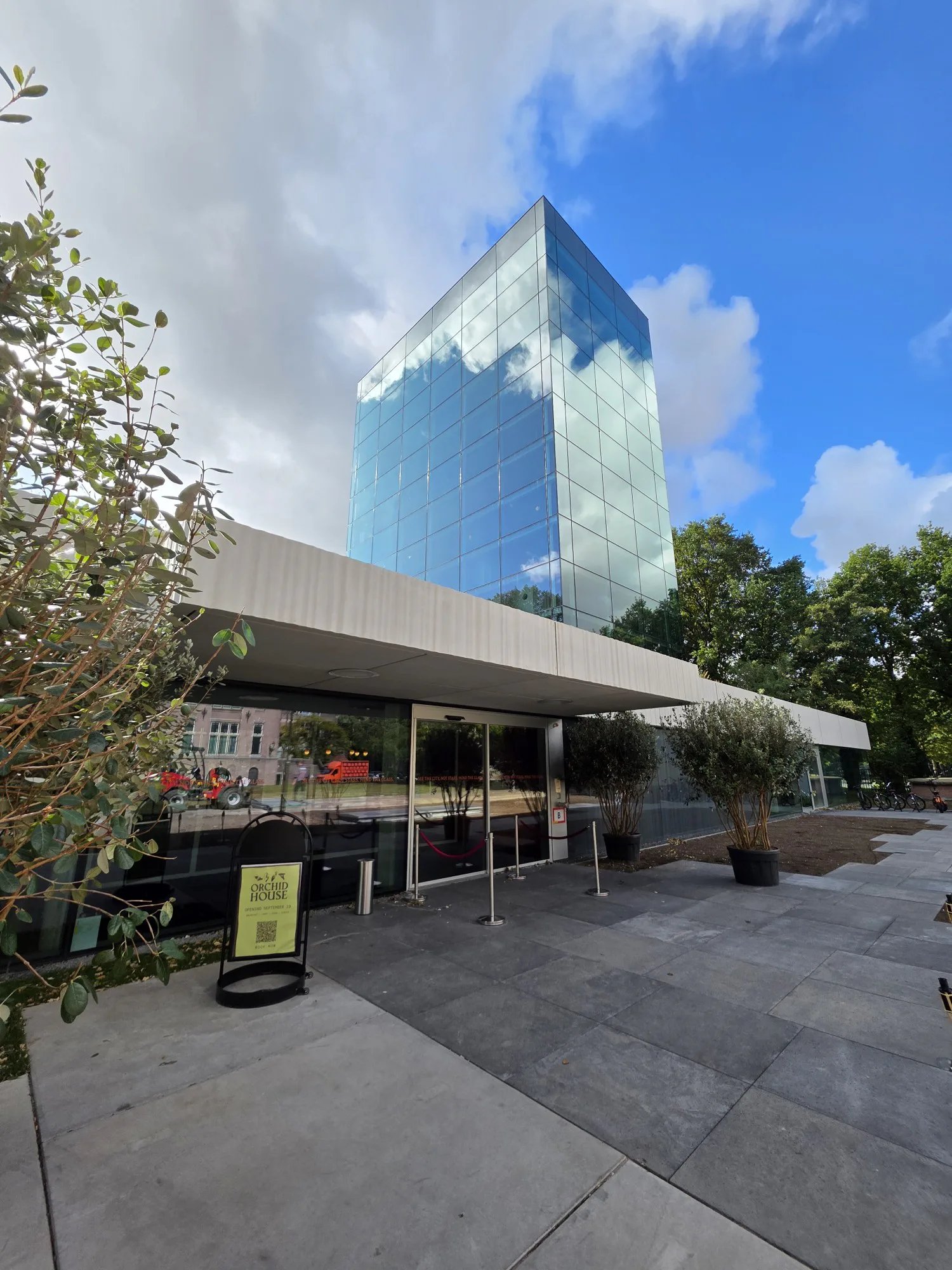 Hotel V Oosterpark — backstory