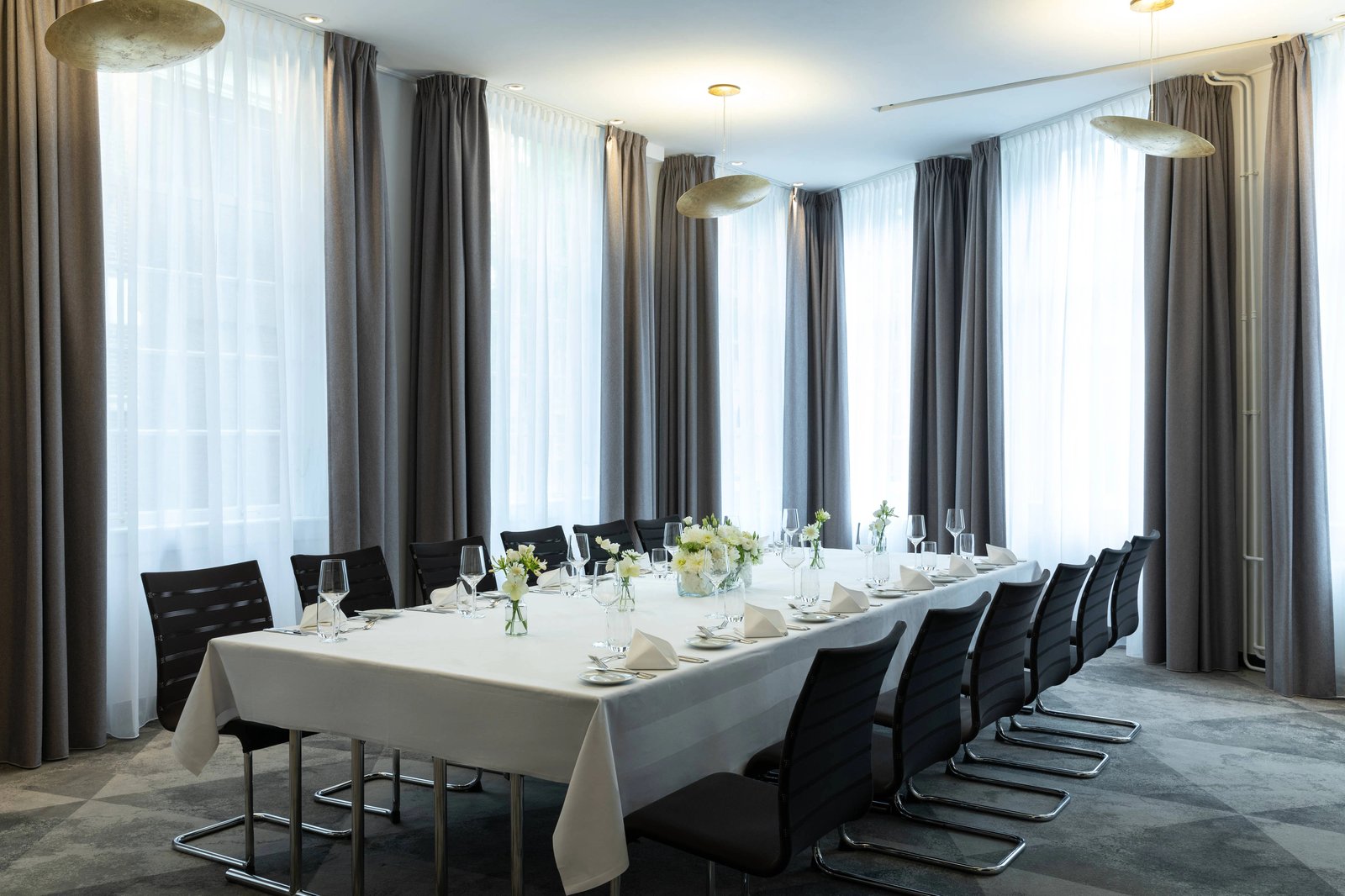 Renaissance Amsterdam Hotel — eat & drink