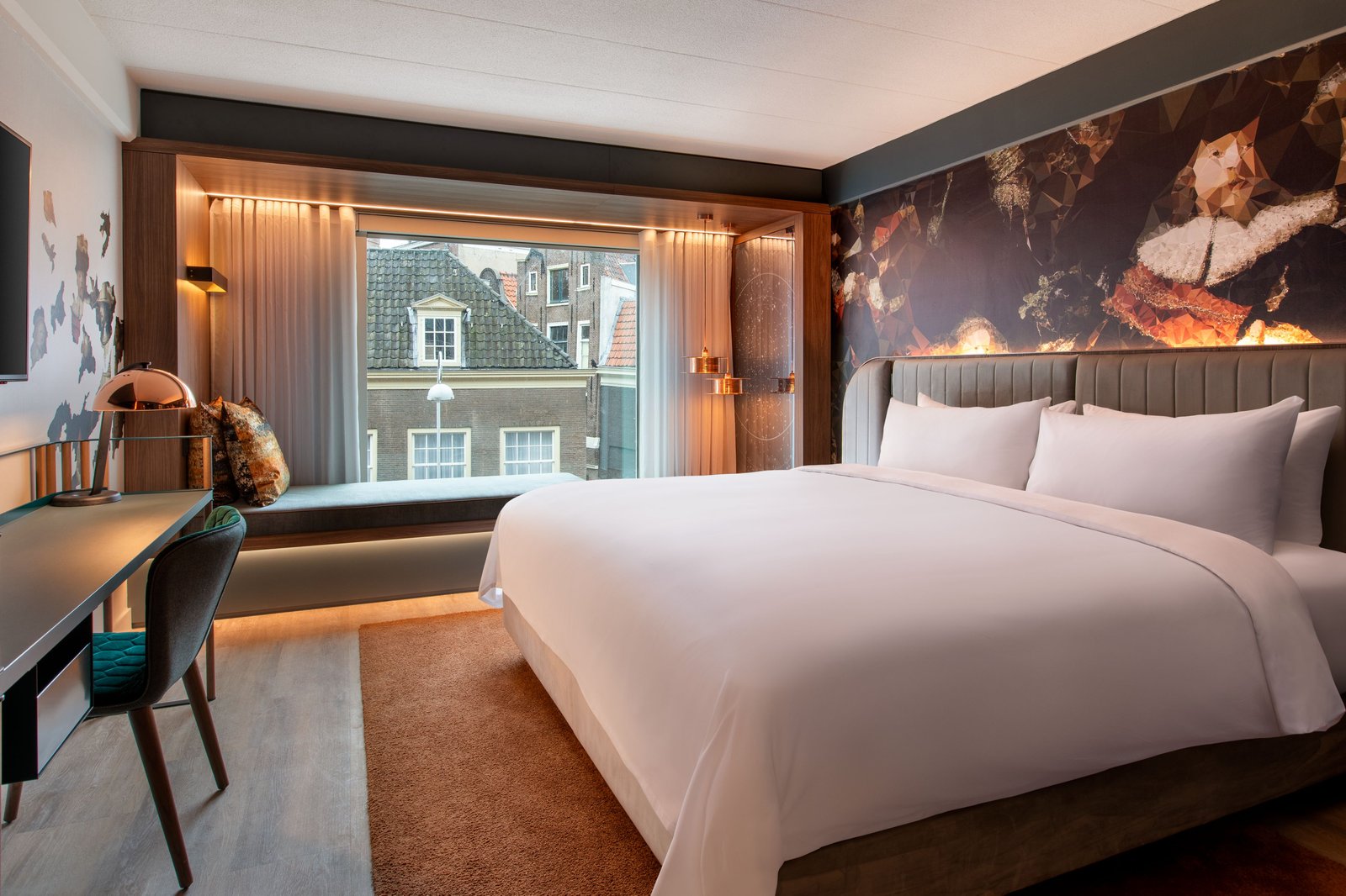 Renaissance Amsterdam Hotel — rooms