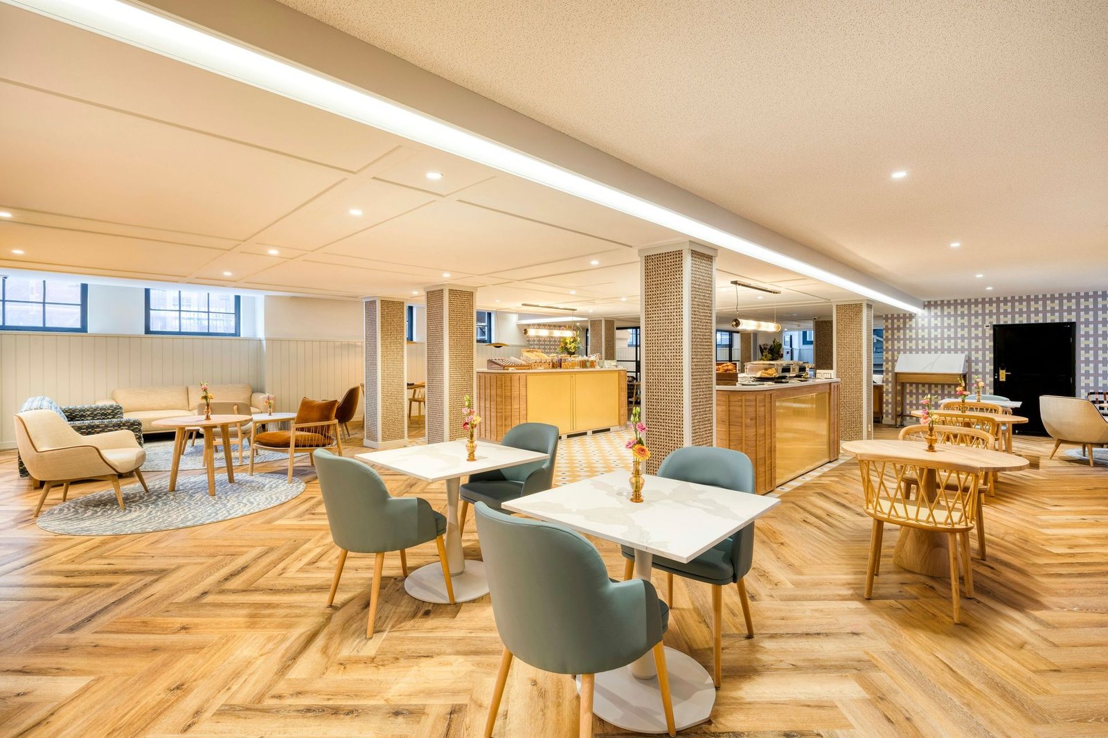 Citadines Canal Amsterdam — eat & drink