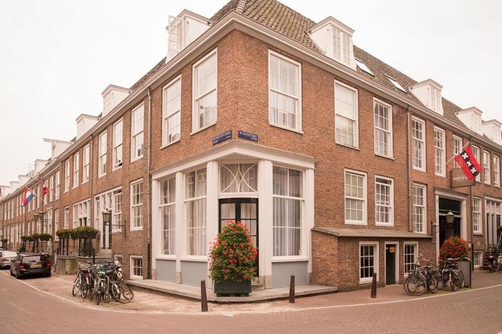 Citadines Canal Amsterdam — backstory