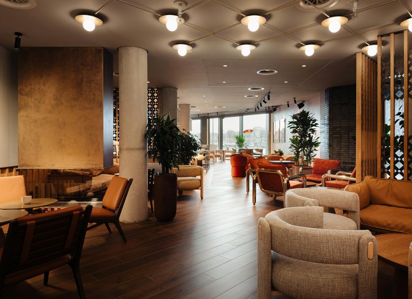 DoubleTree by Hilton Amsterdam Centraal Station — eat & drink