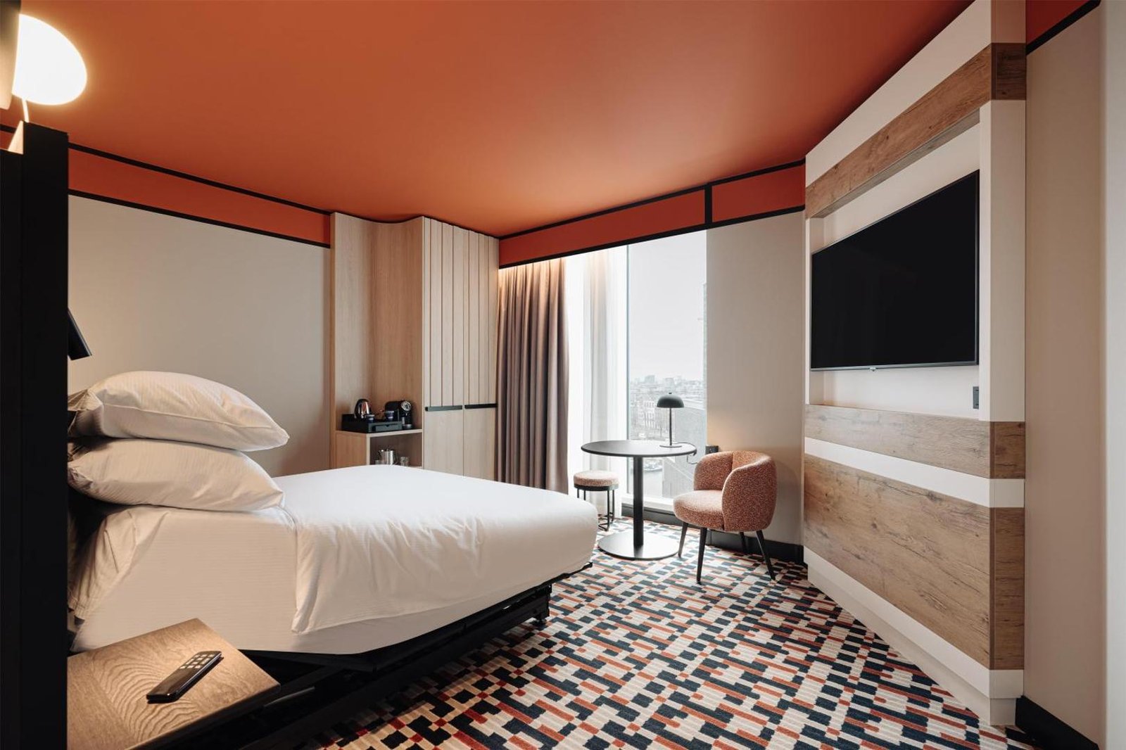 DoubleTree by Hilton Amsterdam Centraal Station — rooms