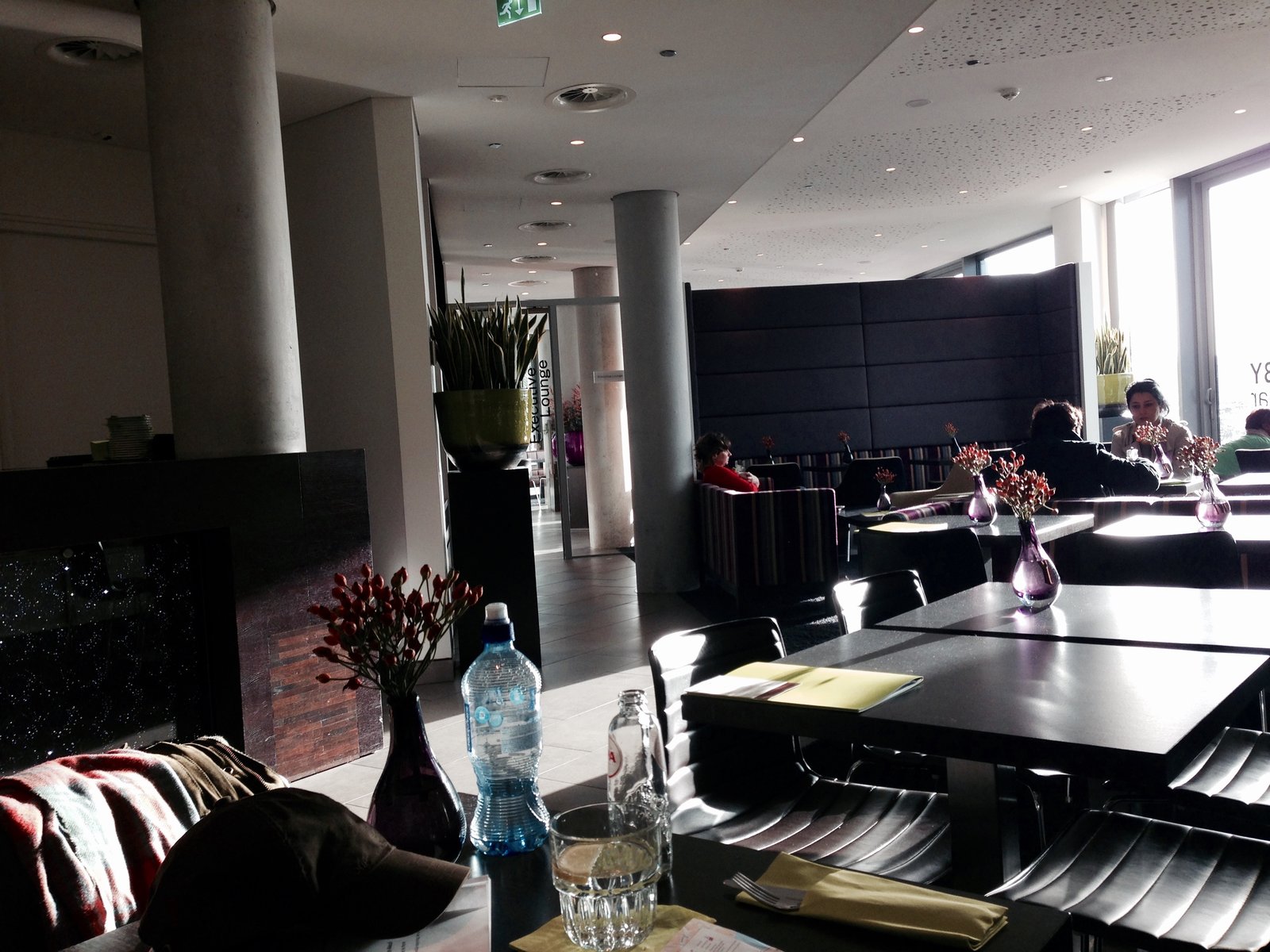 DoubleTree by Hilton Amsterdam Centraal Station — eat & drink