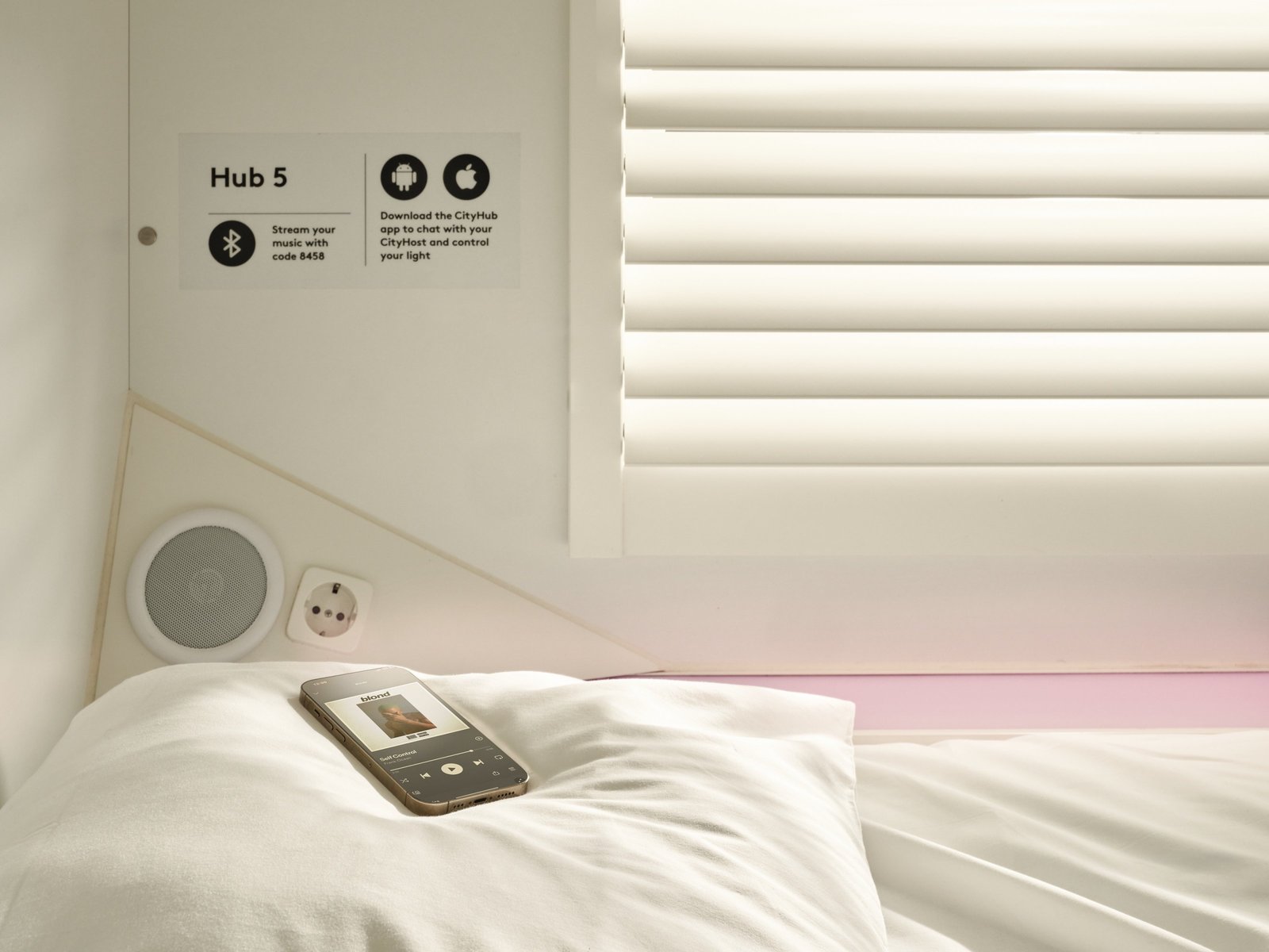 CityHub Amsterdam — rooms
