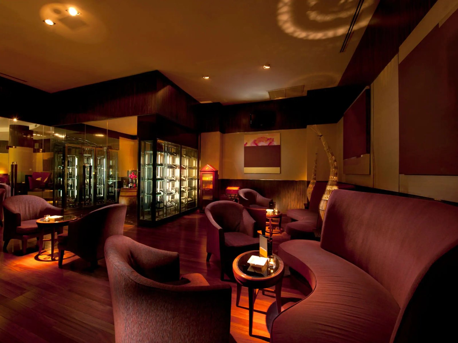 Hyatt Regency Bangkok Suvarnabhumi Airport — eat & drink