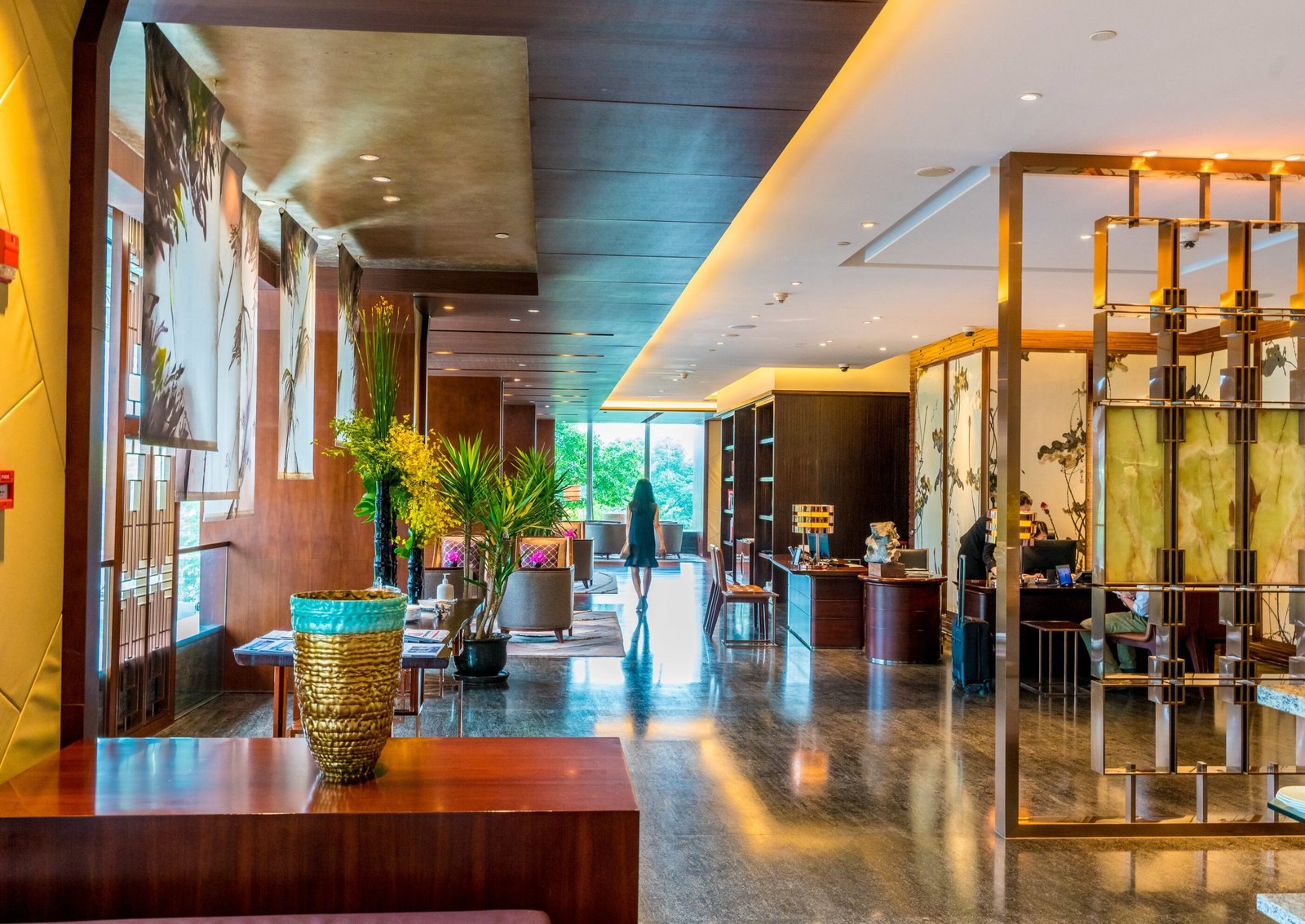 Mandarin Oriental Pudong — vibe
