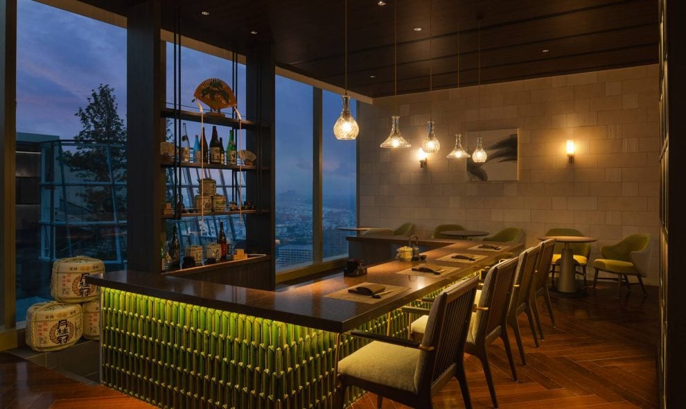Grand Nikko Bangkok Sathorn — eat & drink