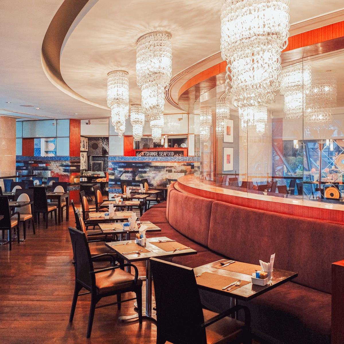 Hilton Bangkok Grande Asoke — eat & drink