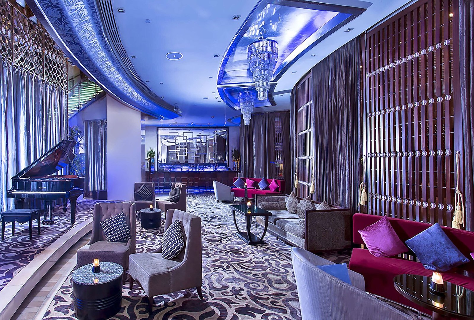 Hilton Bangkok Grande Asoke — eat & drink