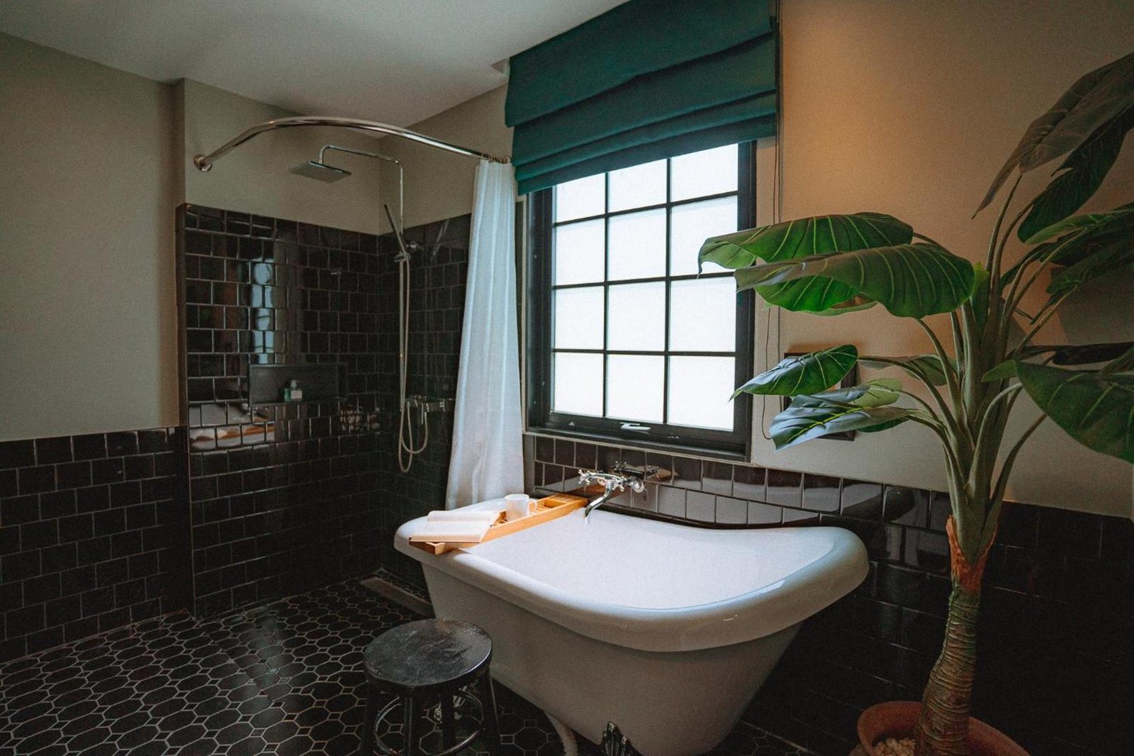 Hotel Thomas Bangkok — rooms