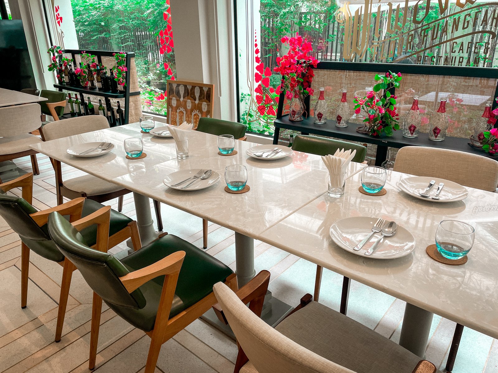 Hotel Thomas Bangkok — eat & drink