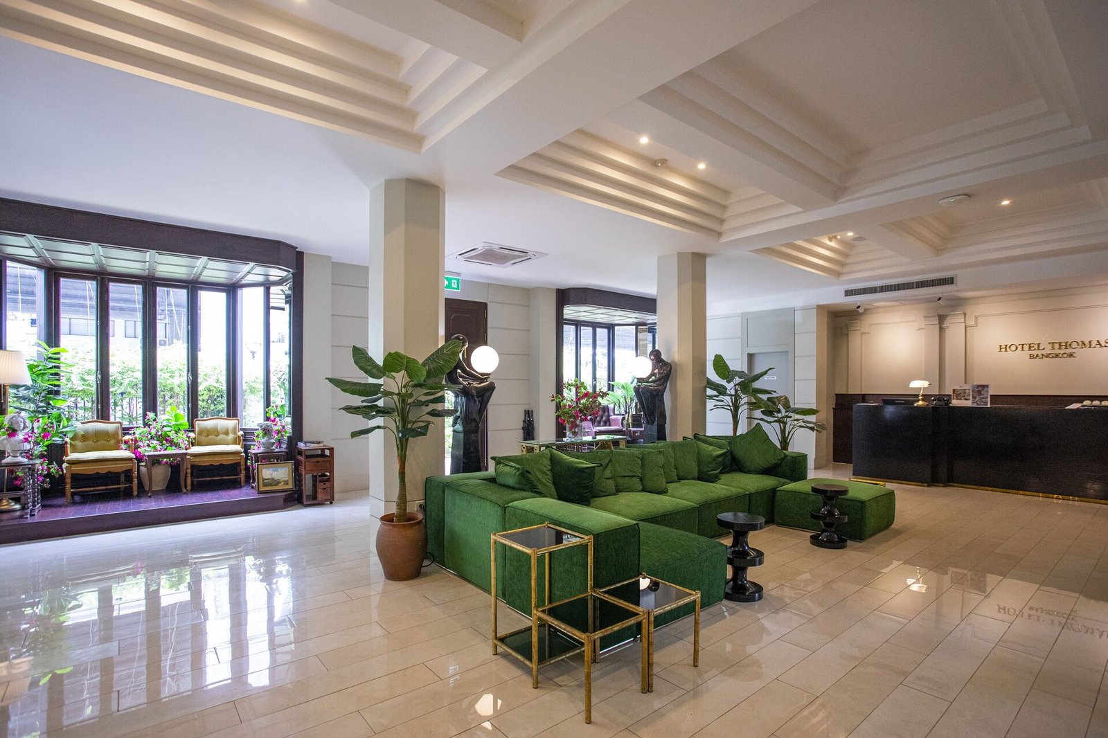 Hotel Thomas Bangkok — vibe