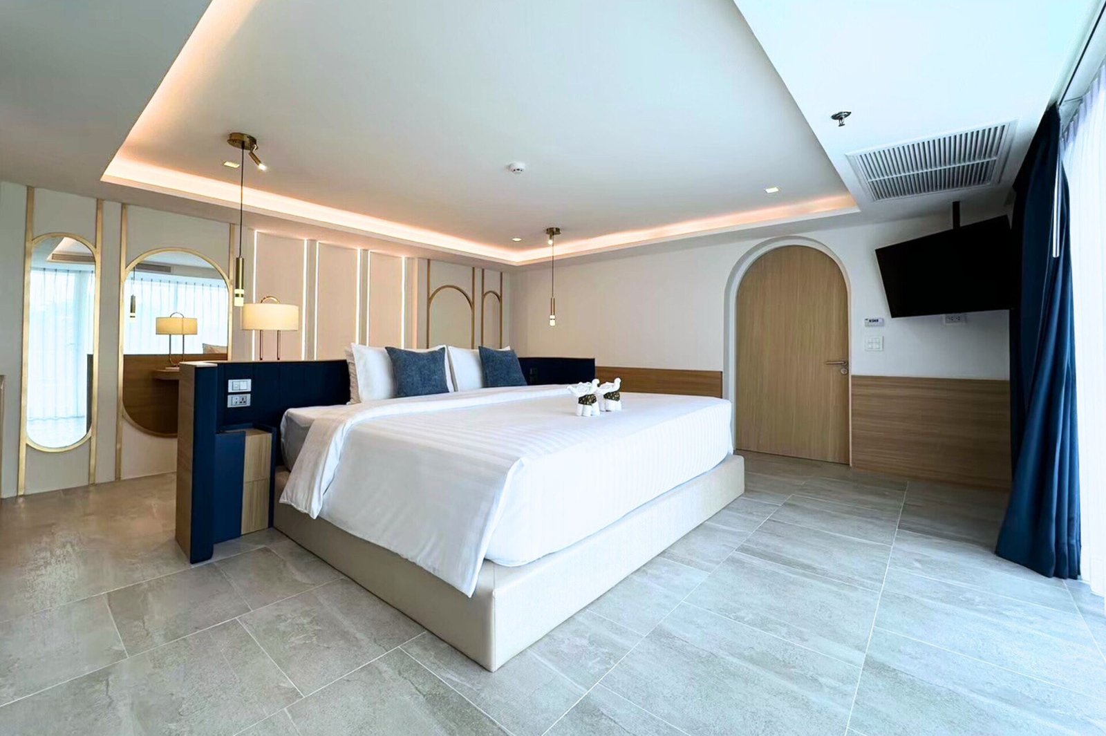 Away Bangkok Riverside Kene — rooms