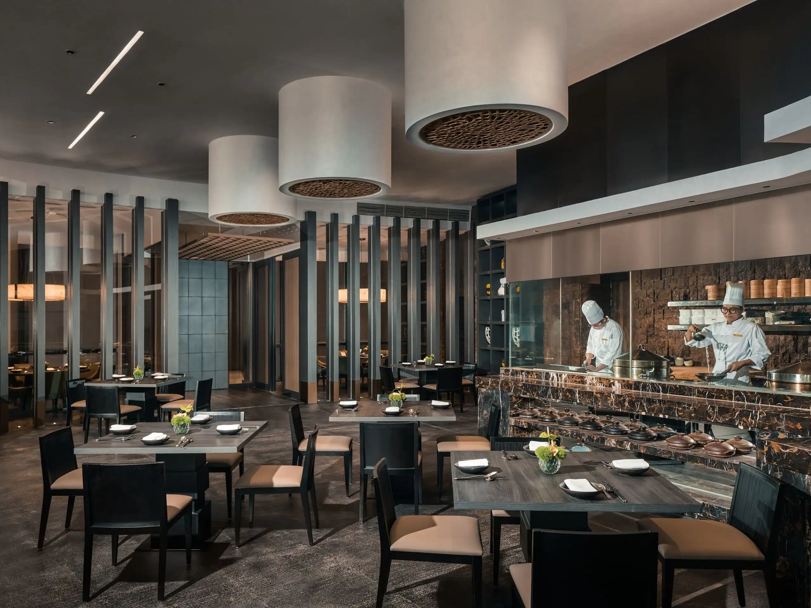 Hyatt on the Bund Hotel — eat & drink