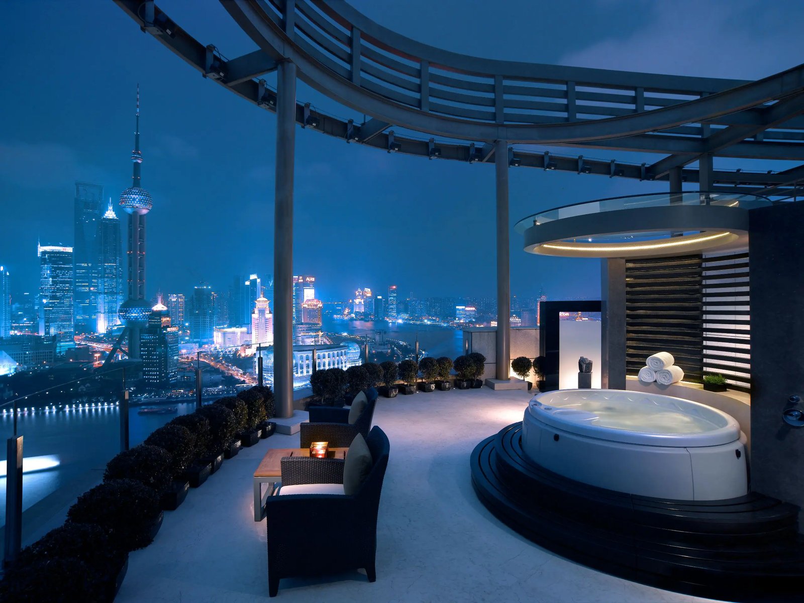 Hyatt on the Bund Hotel — vibe