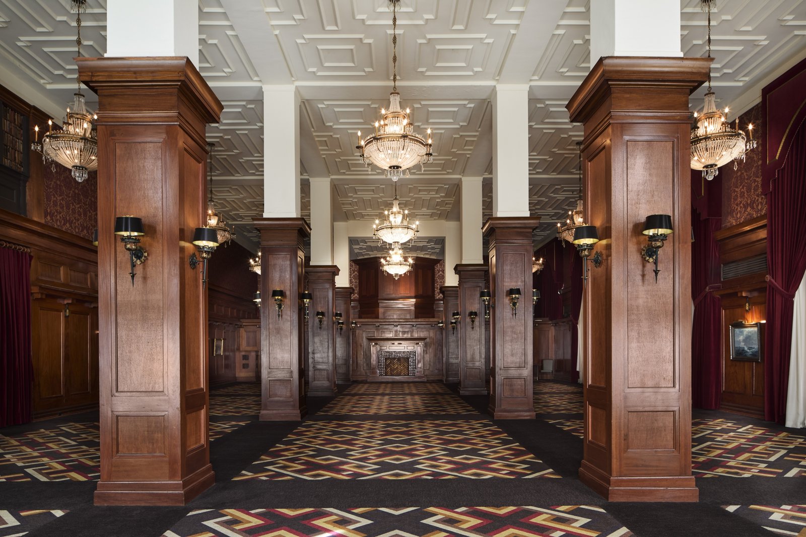 Los Angeles Athletic Club — vibe