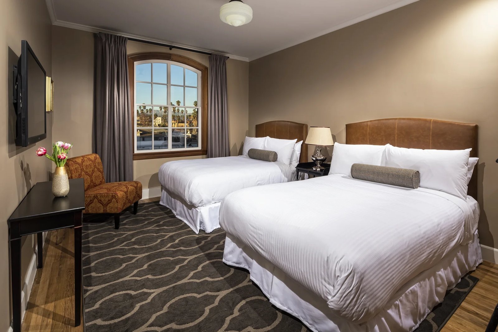 Hotel Normandie LA — rooms