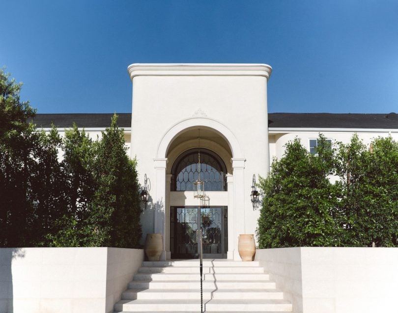 Cara Hotel, backstory