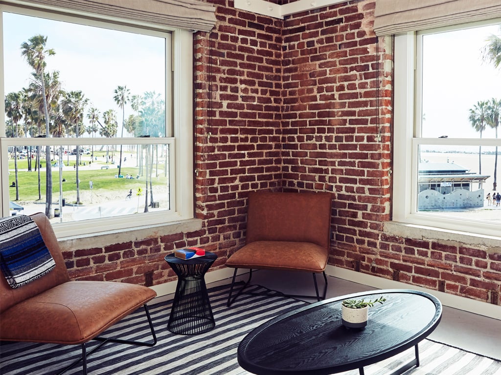 Venice V Hotel — eat & drink