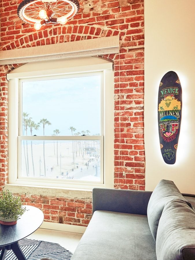 Venice V Hotel — eat & drink