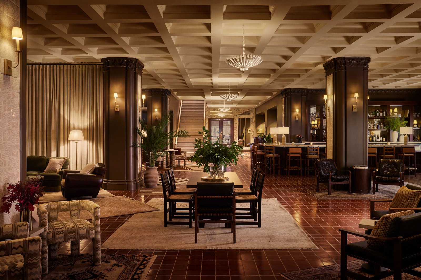 Pasadena Hotel & Pool — eat & drink