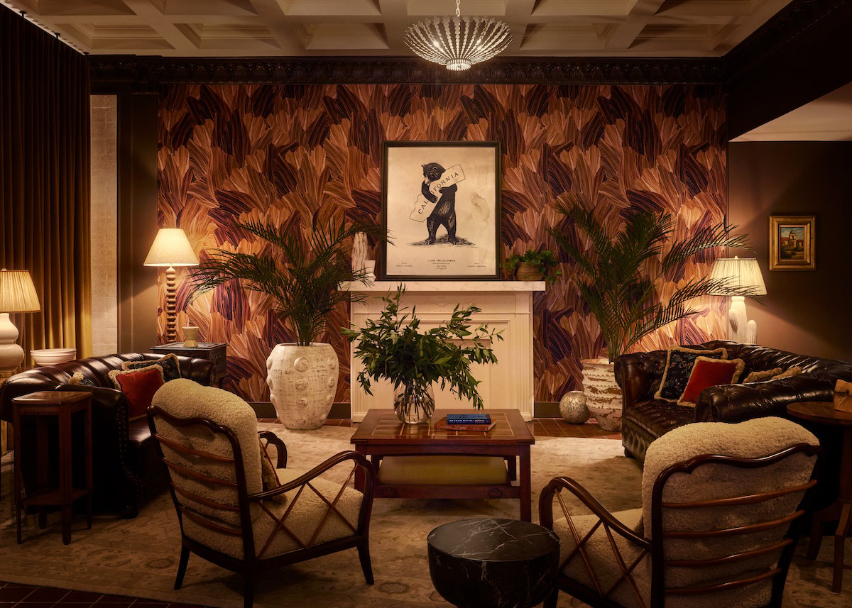 Pasadena Hotel & Pool — eat & drink