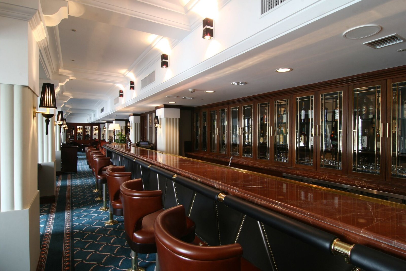 Okura Garden Hotel Shanghai — eat & drink