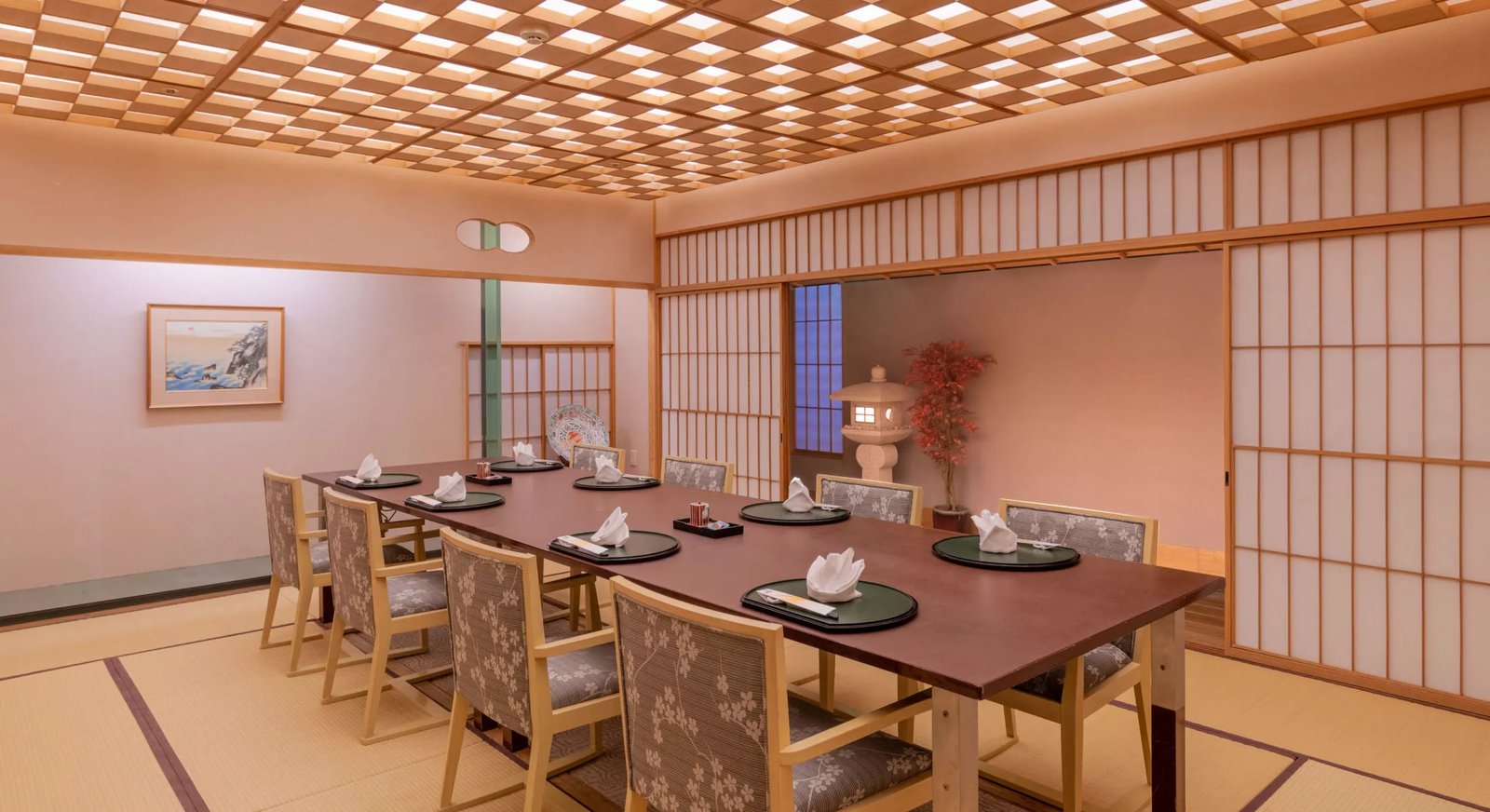 Okura Garden Hotel Shanghai — eat & drink
