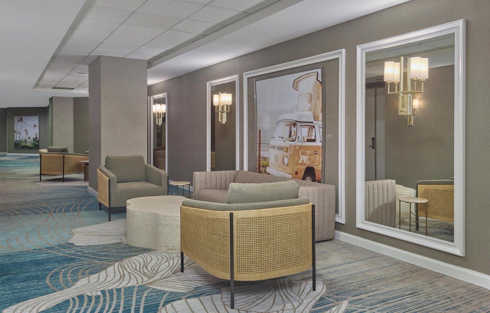 Hyatt Centric Delfina Santa Monica, eat & drink