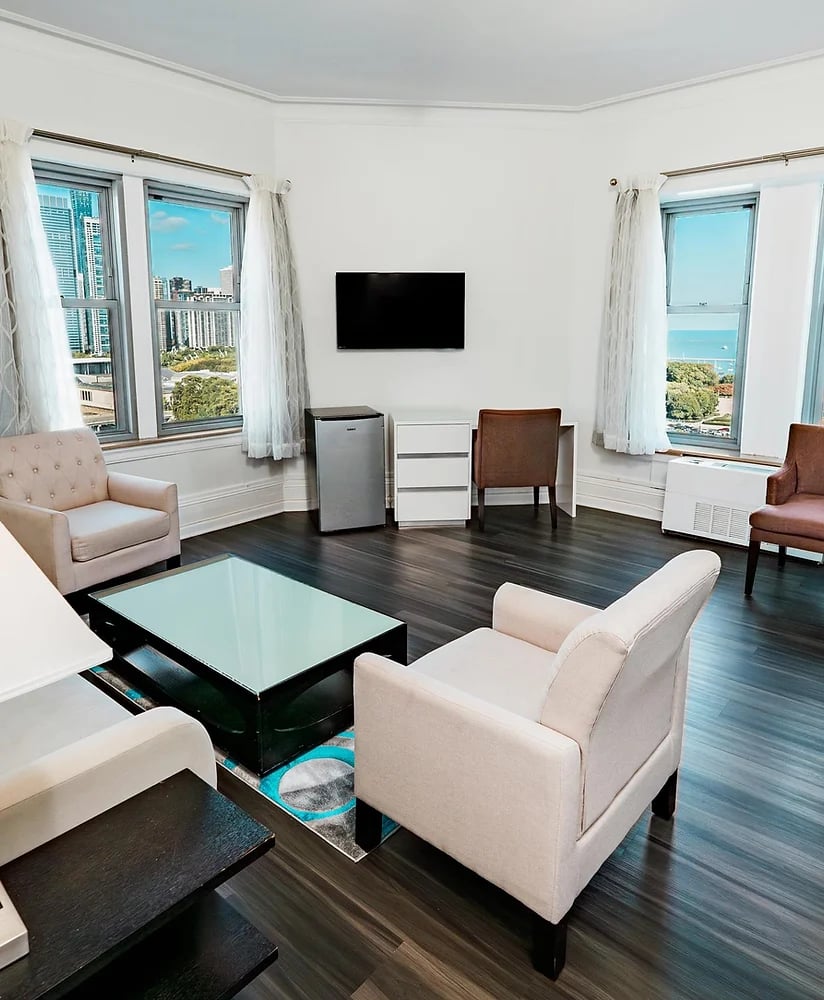 The Congress Plaza Hotel & Convention Center — rooms