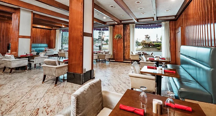 The Congress Plaza Hotel & Convention Center, rafael's restaurant