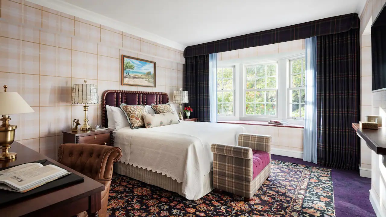 Graduate by Hilton Evanston, rooms